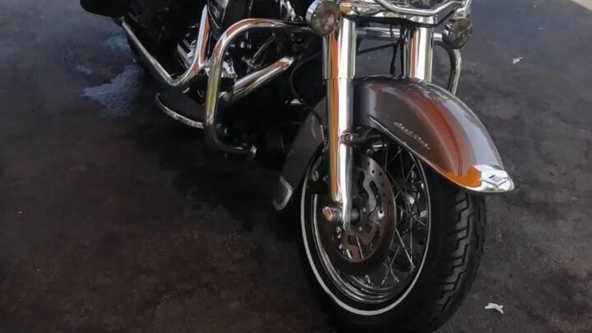 Harley-Davidson 103 Road King Classic (2014 - 16) - FLHRC  (4)