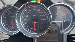 Moto Guzzi Breva V 1100 i.e.  (5)