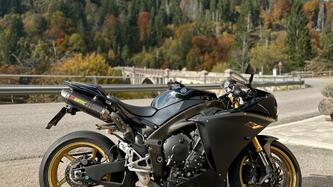 Yamaha YZF R1 (2009 - 11) usata