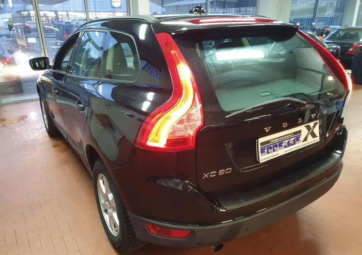 Volvo XC60 D3 Geartronic Kinetic (5)