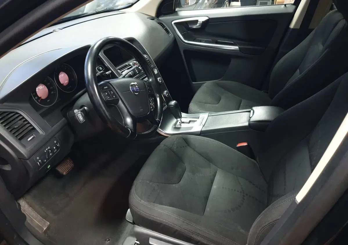 Volvo XC60 D3 Geartronic Kinetic (11)
