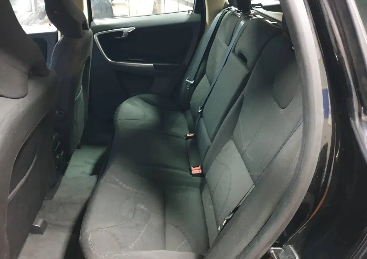 Volvo XC60 D3 Geartronic Kinetic (13)