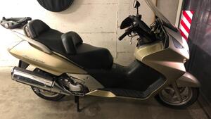 Honda Silver Wing 600 (2001 - 05) 