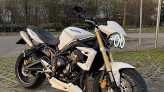 Triumph Street Triple R (2009 - 12) usata