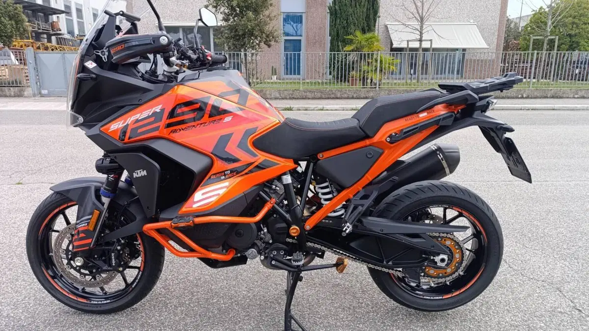 KTM 1290 Super Adventure S (2022 - 25)  (2)