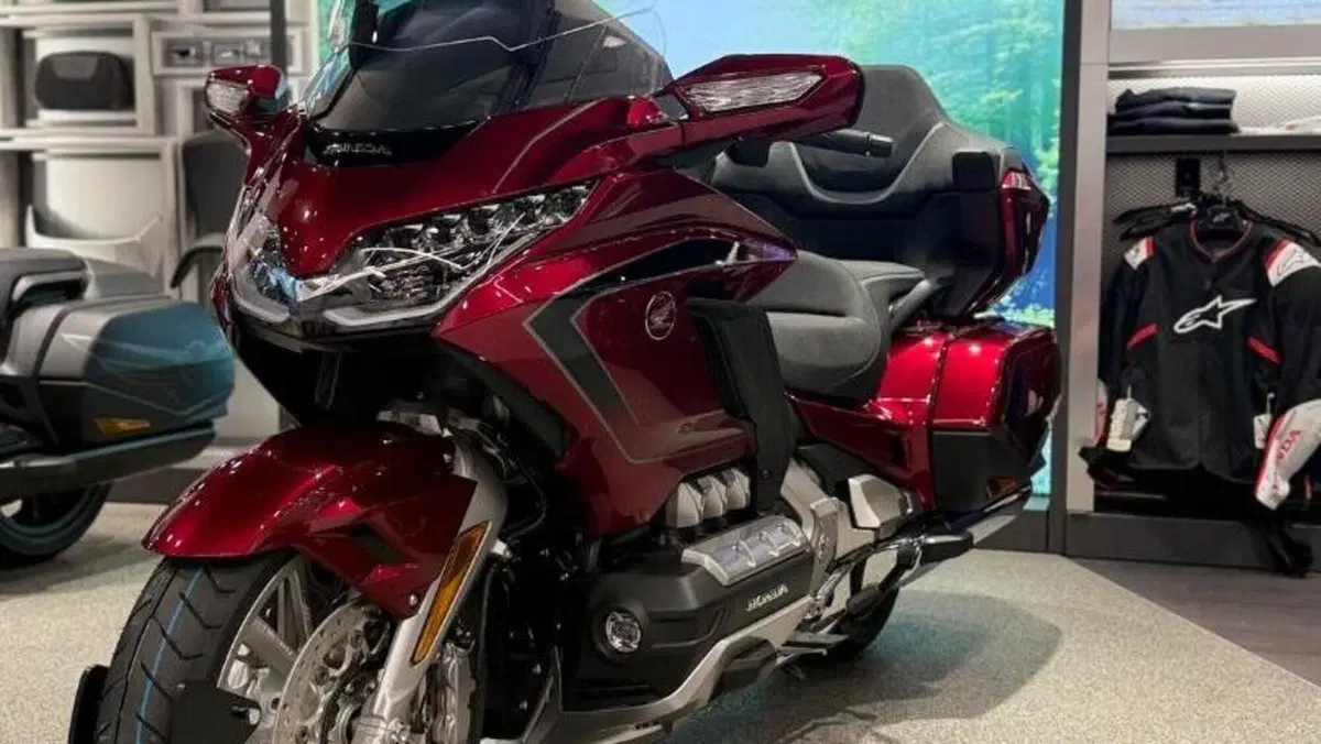 Honda GL 1800 Gold Wing Tour (2025 - 26)  (2)