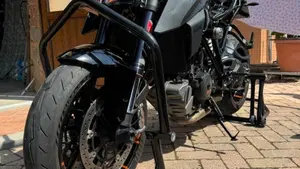 KTM 1290 Super Duke R ABS (2017 - 18)  (2)