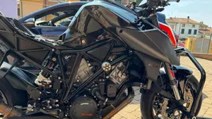KTM 1290 Super Duke R ABS (2017 - 18)  (3)