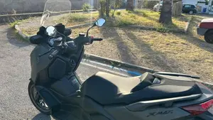Yamaha X-Max 300 (2025 - 26)  (3)