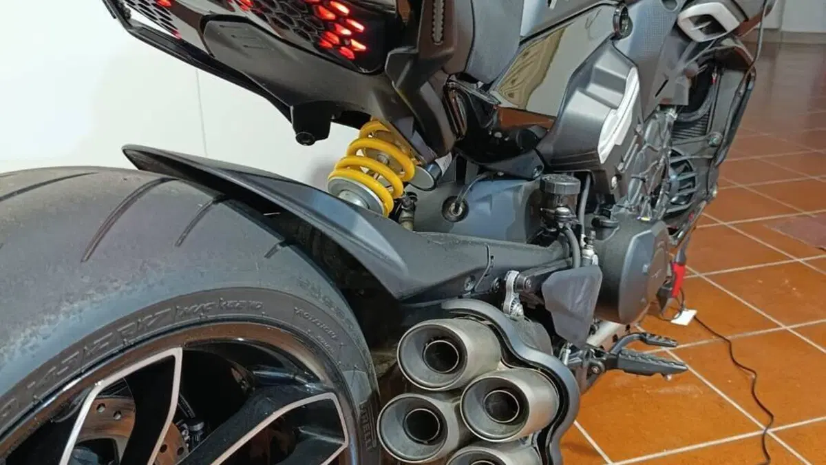 Ducati Diavel V4 (2023 - 26)  (7)
