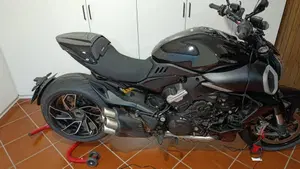 Ducati Diavel V4 (2023 - 26)  (11)