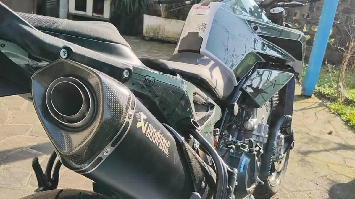 KTM 790 Duke L (2023 - 24)  (4)