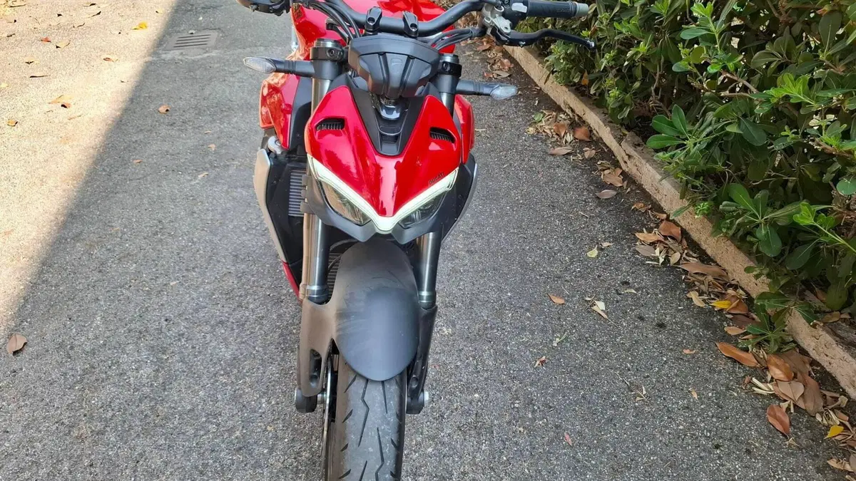 Ducati Streetfighter V2 (2022 - 24)  (2)