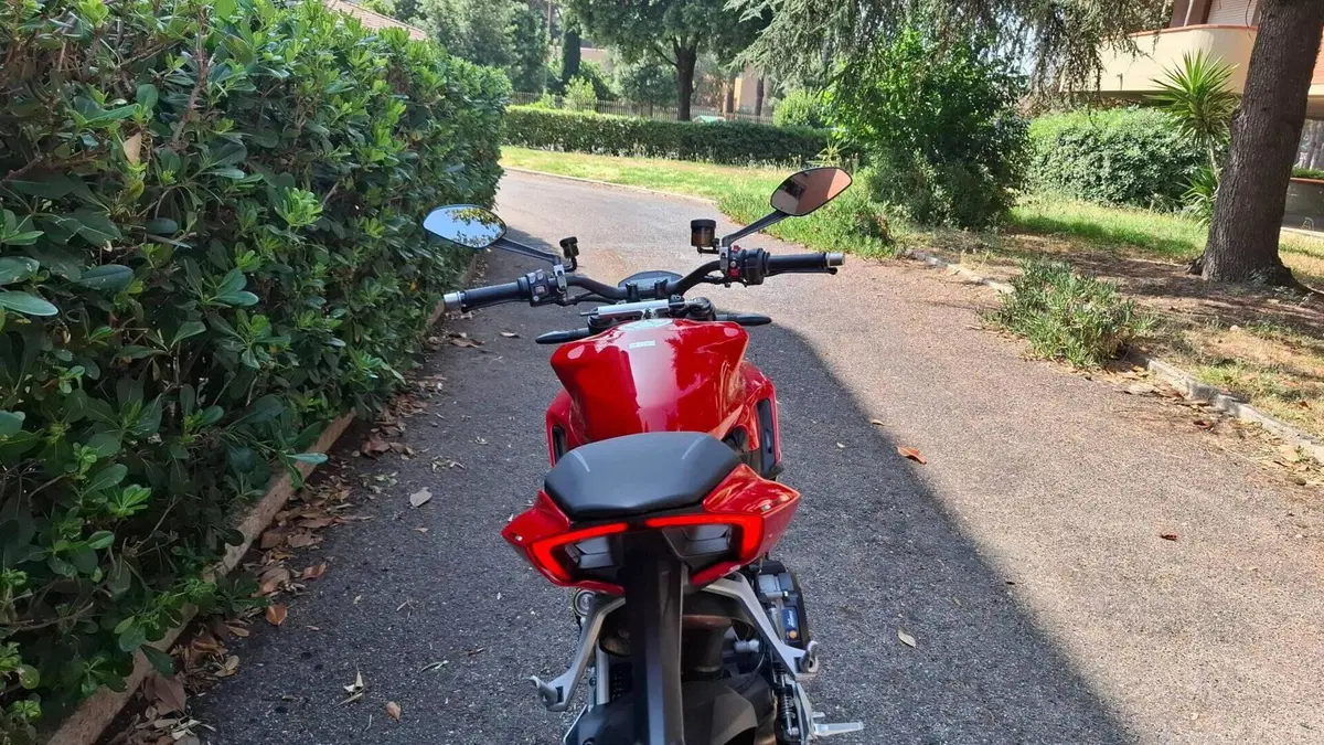 Ducati Streetfighter V2 (2022 - 24)  (4)