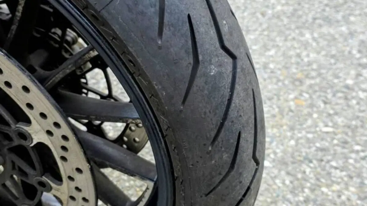 Ducati Diavel 1200 Dark (2012 - 13)  (6)