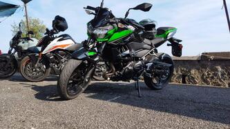 Kawasaki Z 400 (2023) usata