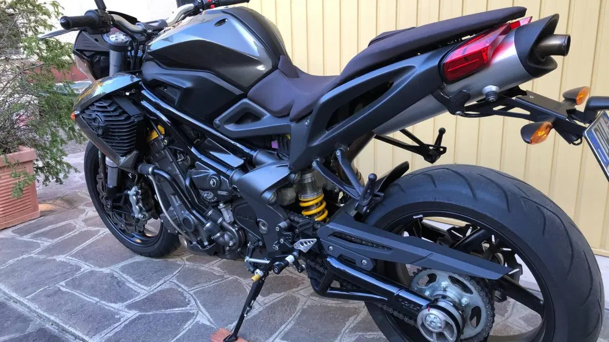 Benelli Tornado Naked Tre 899 (2010 - 16)  (4)