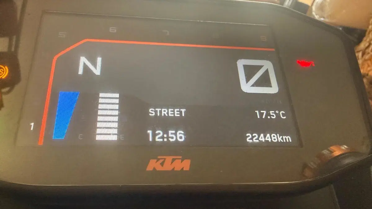 KTM 690 Duke R (2016 -17)  (11)