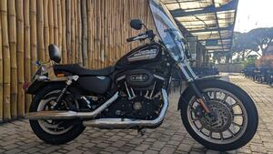 Harley-Davidson 883 R (2008 - 16) - XL 883R 