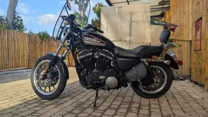 Harley-Davidson 883 R (2008 - 16) - XL 883R  (2)