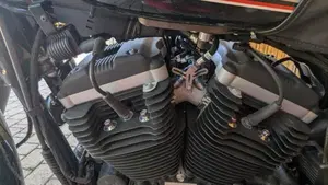 Harley-Davidson 883 R (2008 - 16) - XL 883R  (14)