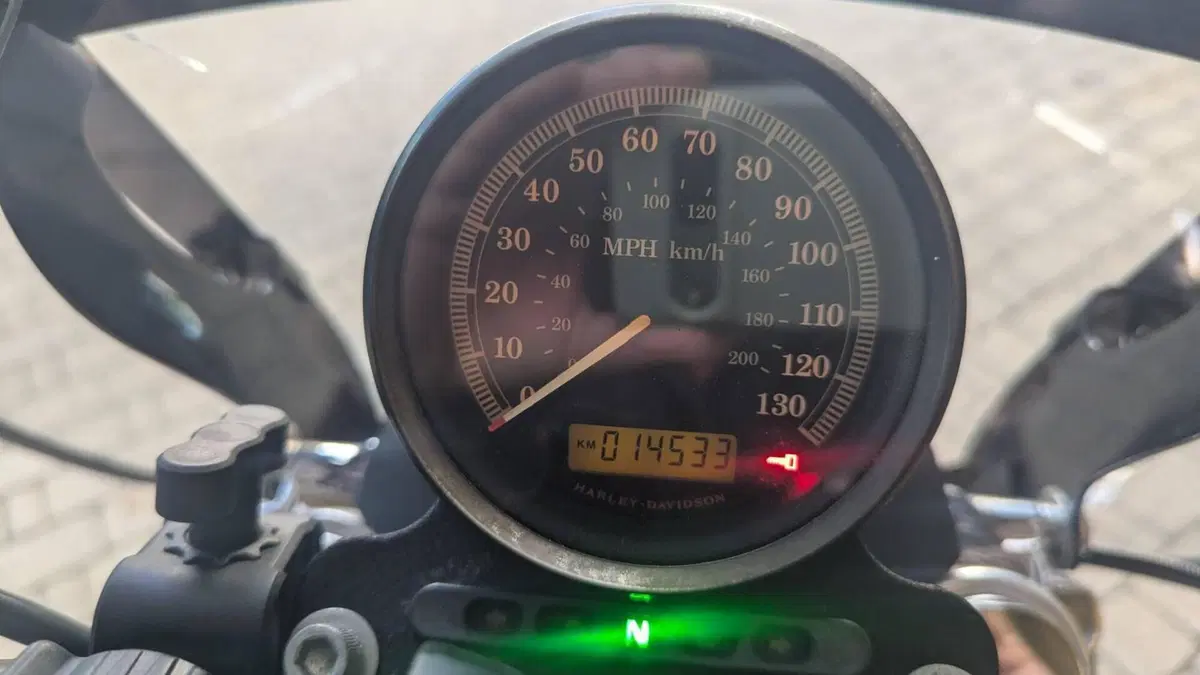 Harley-Davidson 883 R (2008 - 16) - XL 883R  (20)