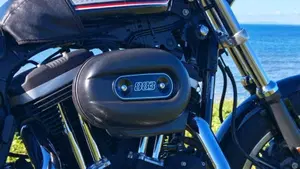 Harley-Davidson 883 R (2008 - 16) - XL 883R  (16)