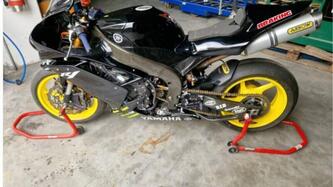 Yamaha YZF R1 (2007 - 08)