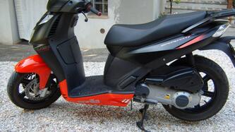 Aprilia Sportcity Cube 300 (2008 - 13) usata