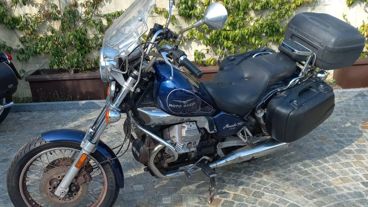 Moto Guzzi Nevada 750 Club (2002 - 06) 