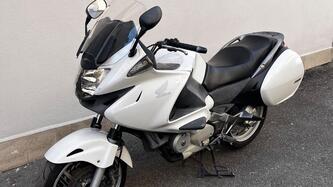Honda Deauville 700 ABS