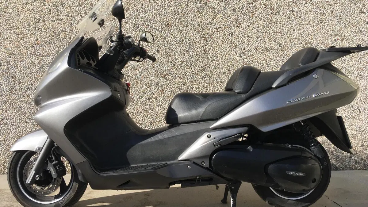 Honda Silver Wing 400 (2006 - 09) 