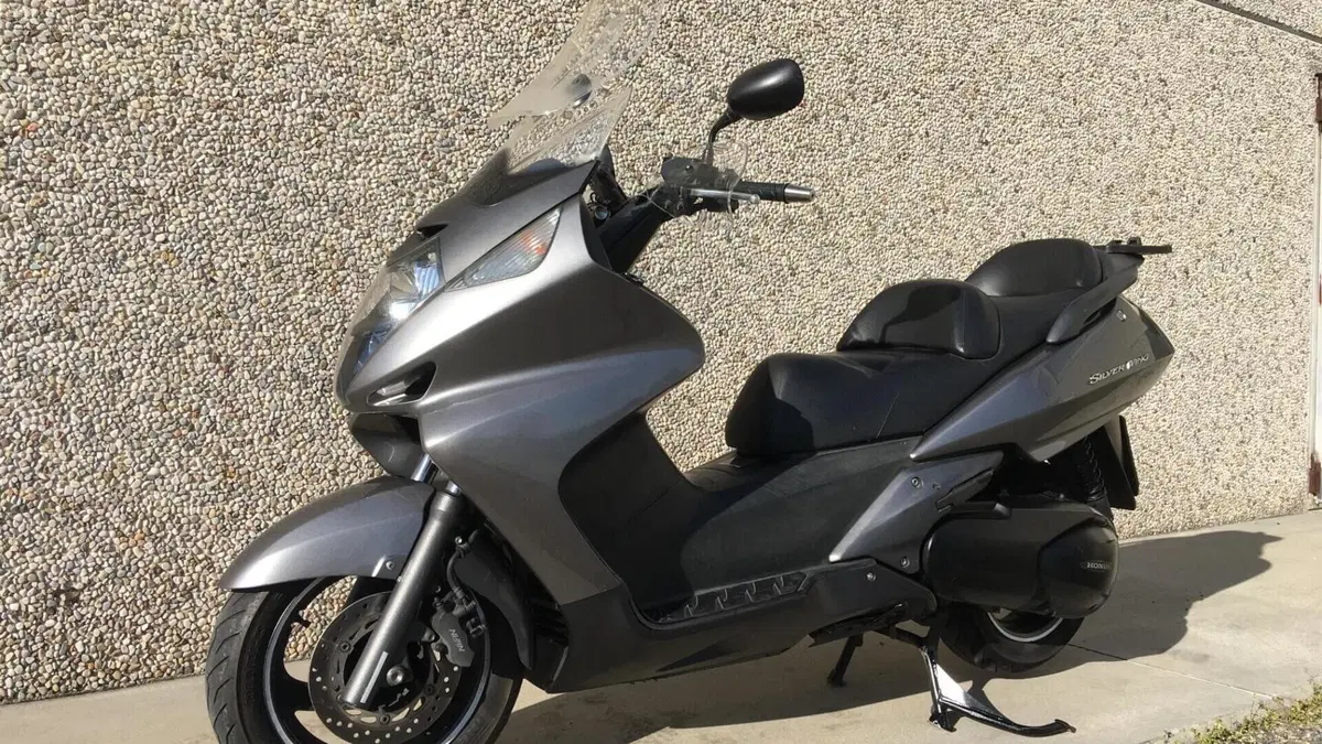 Honda Silver Wing 400 (2006 - 09)  (2)