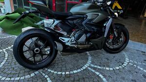 Ducati Streetfighter V2 (2022 - 24) 