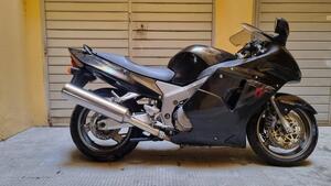 Honda CBR 1100 XX Superblackbird (1999 - 00) 