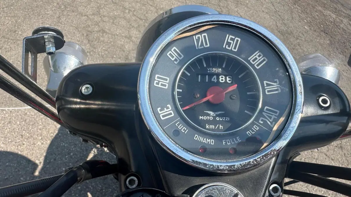 Moto Guzzi   (6)
