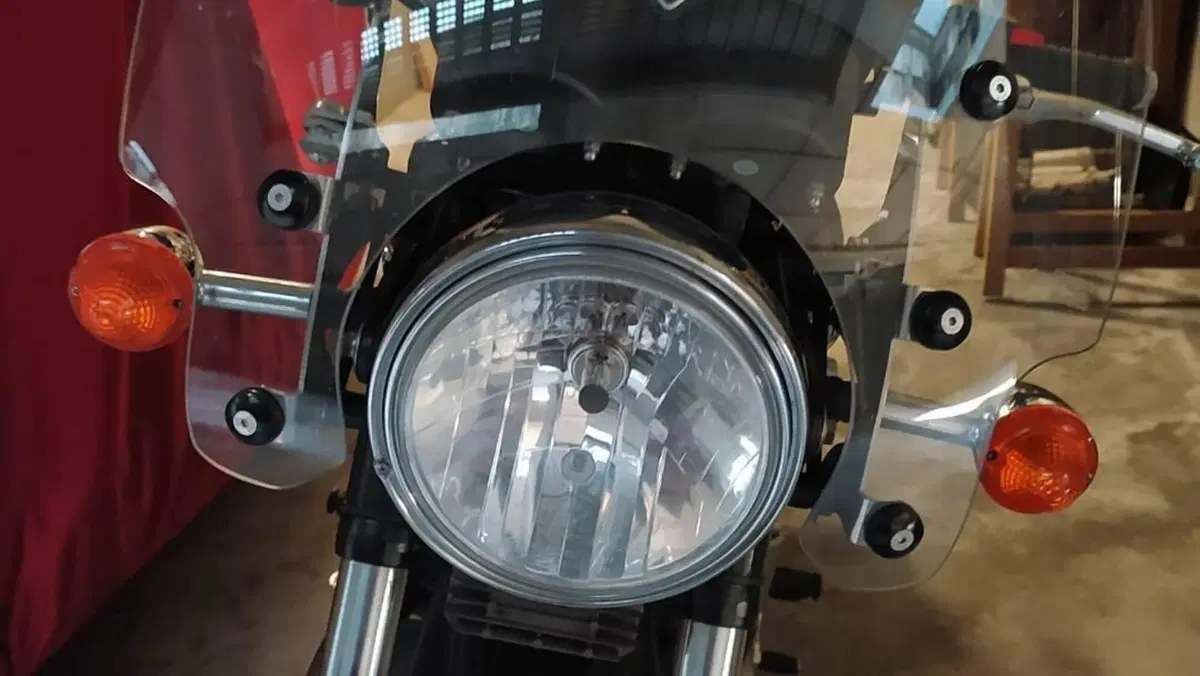 Triumph Bonneville SE (2009 - 13)  (2)