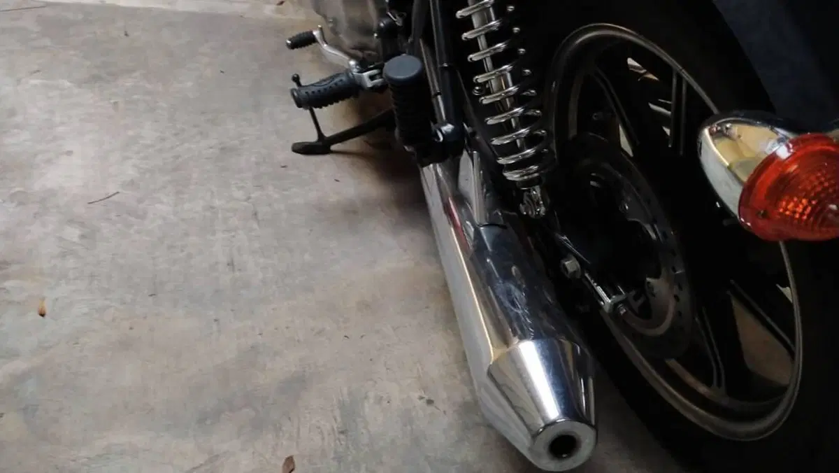 Triumph Bonneville SE (2009 - 13)  (6)