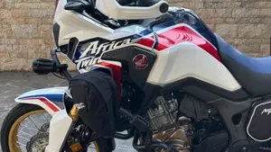 Honda Africa Twin CRF 1000L DCT ABS (2016 - 17)  (11)