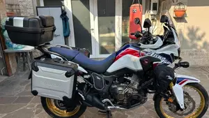 Honda Africa Twin CRF 1000L DCT ABS (2016 - 17)  (17)