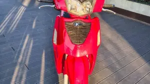 Kymco People 200 S (2005 - 06)  (5)