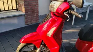 Kymco People 200 S (2005 - 06)  (9)