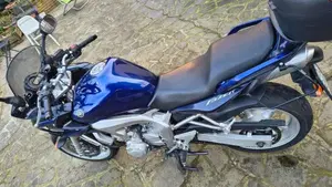 Yamaha FZ6 Fazer (2004 - 07)  (3)