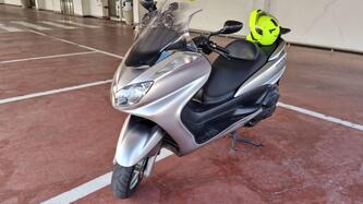 Yamaha Majesty 400 (2004 - 08) usata