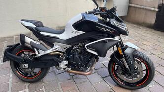 CFMOTO 800NK Advanced (2023 - 26) usata