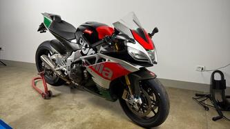 Aprilia RSV4 Factory (2009 - 12) usata