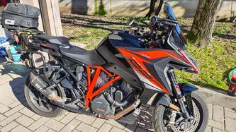 KTM 1290 Super Duke GT (2021)