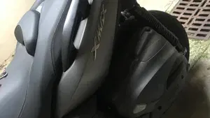Yamaha X-Max 400 ABS (2017 - 20)  (6)