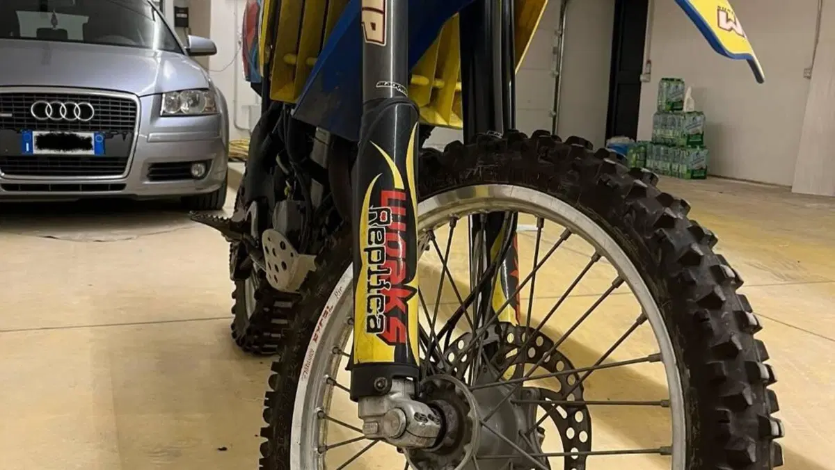 Husaberg FE 550 E  (4)