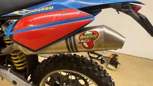 Husaberg FE 550 E  (5)